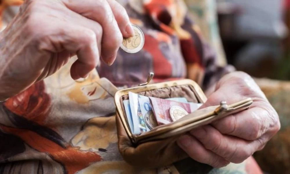 Συντάξεις: Ποιοι θα δουν από Σεπτέμβριο αύξηση έως 252 ευρώ